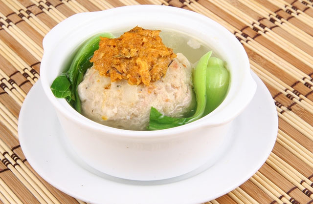 扬州蟹粉狮子头在哪吃,扬州蟹粉狮子头的正宗做法