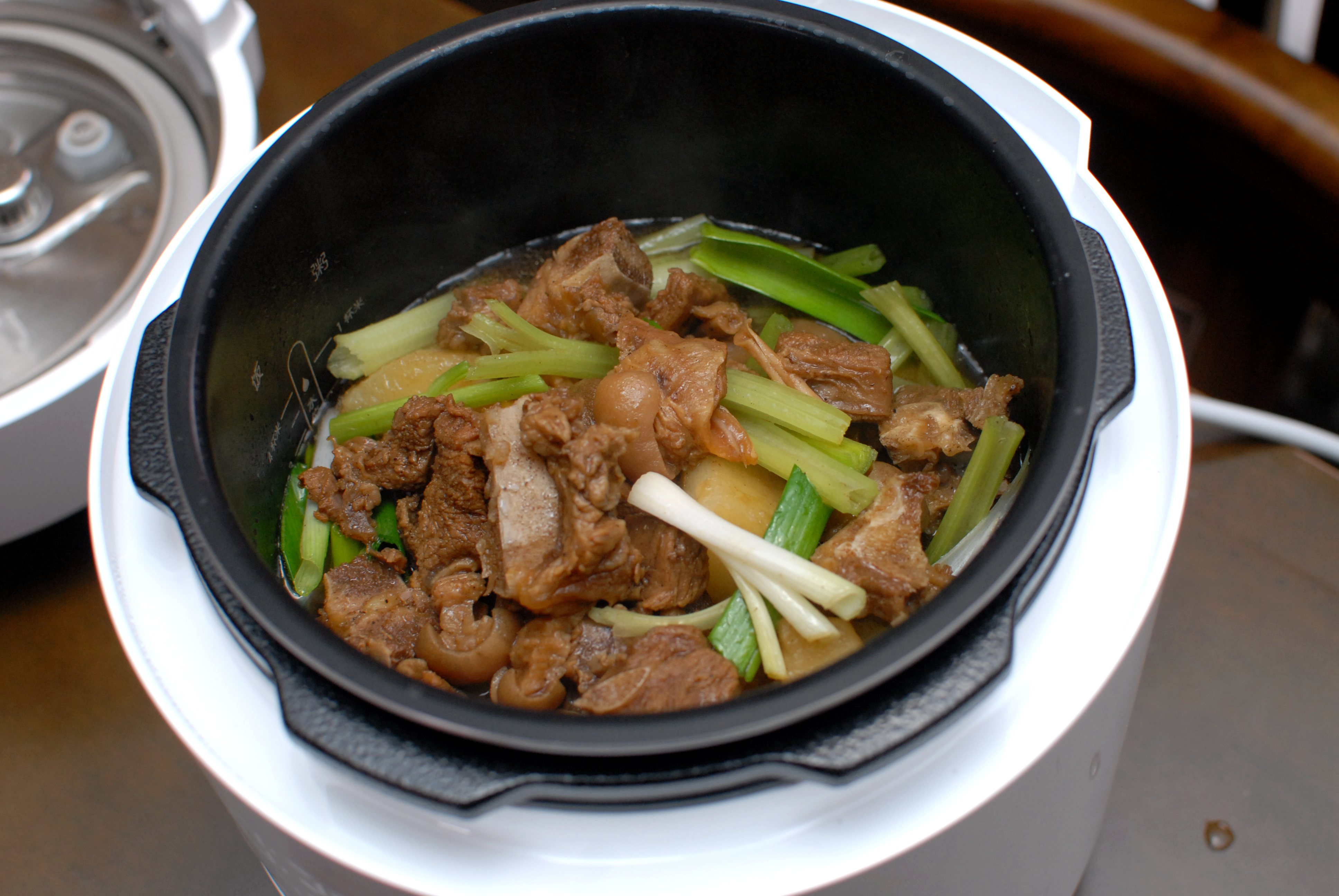 一锅多用的电压力锅,小米智能电压力锅使用方法