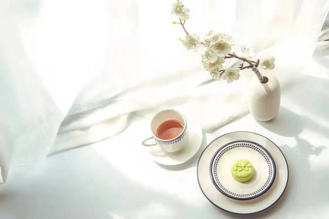 对亲人暴躁对外人和气是什么心理,为什么有人对亲人烦躁对外人和气