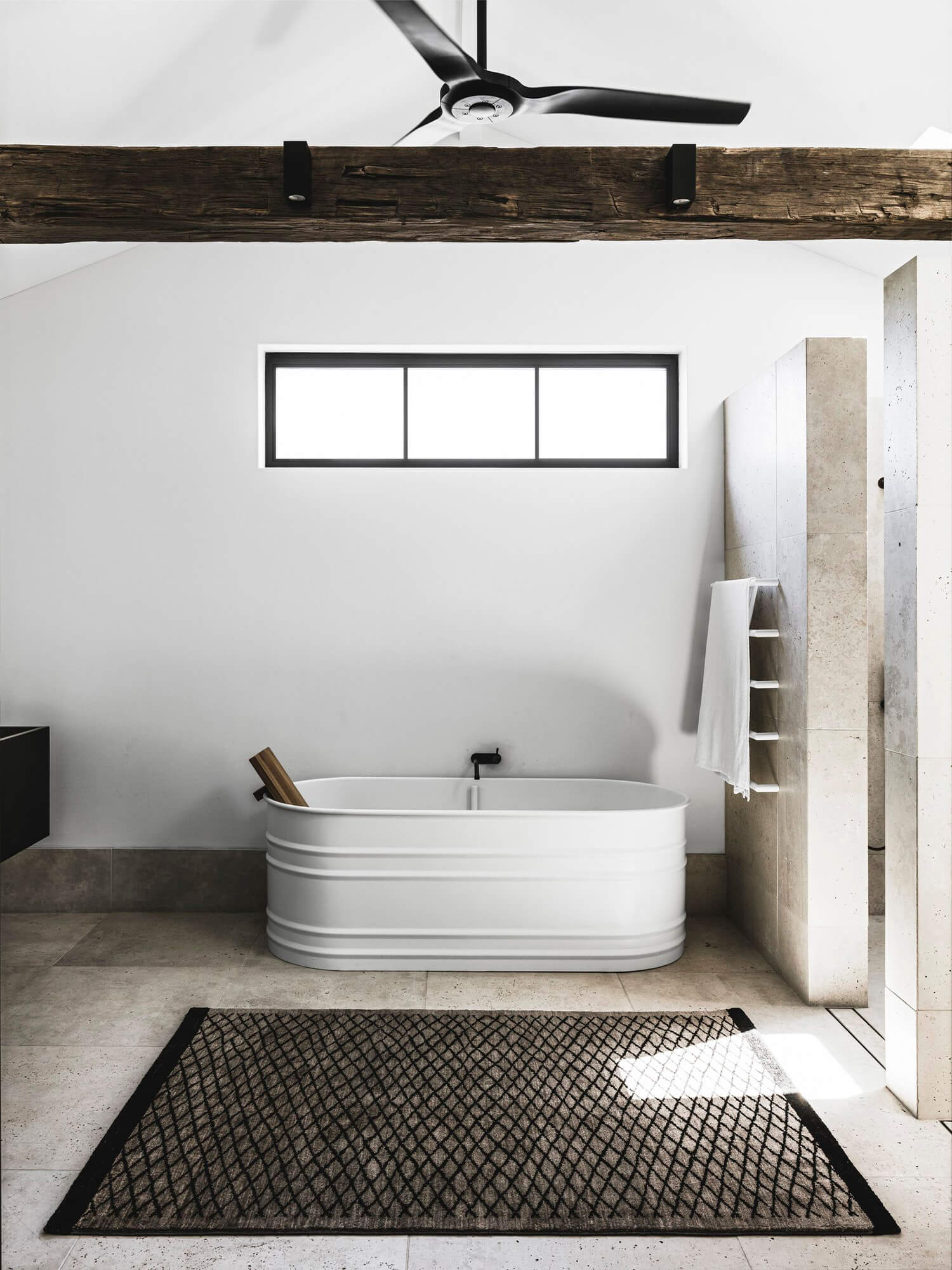 猎人山庄1免费完整版,猎人山庄好吃的餐厅