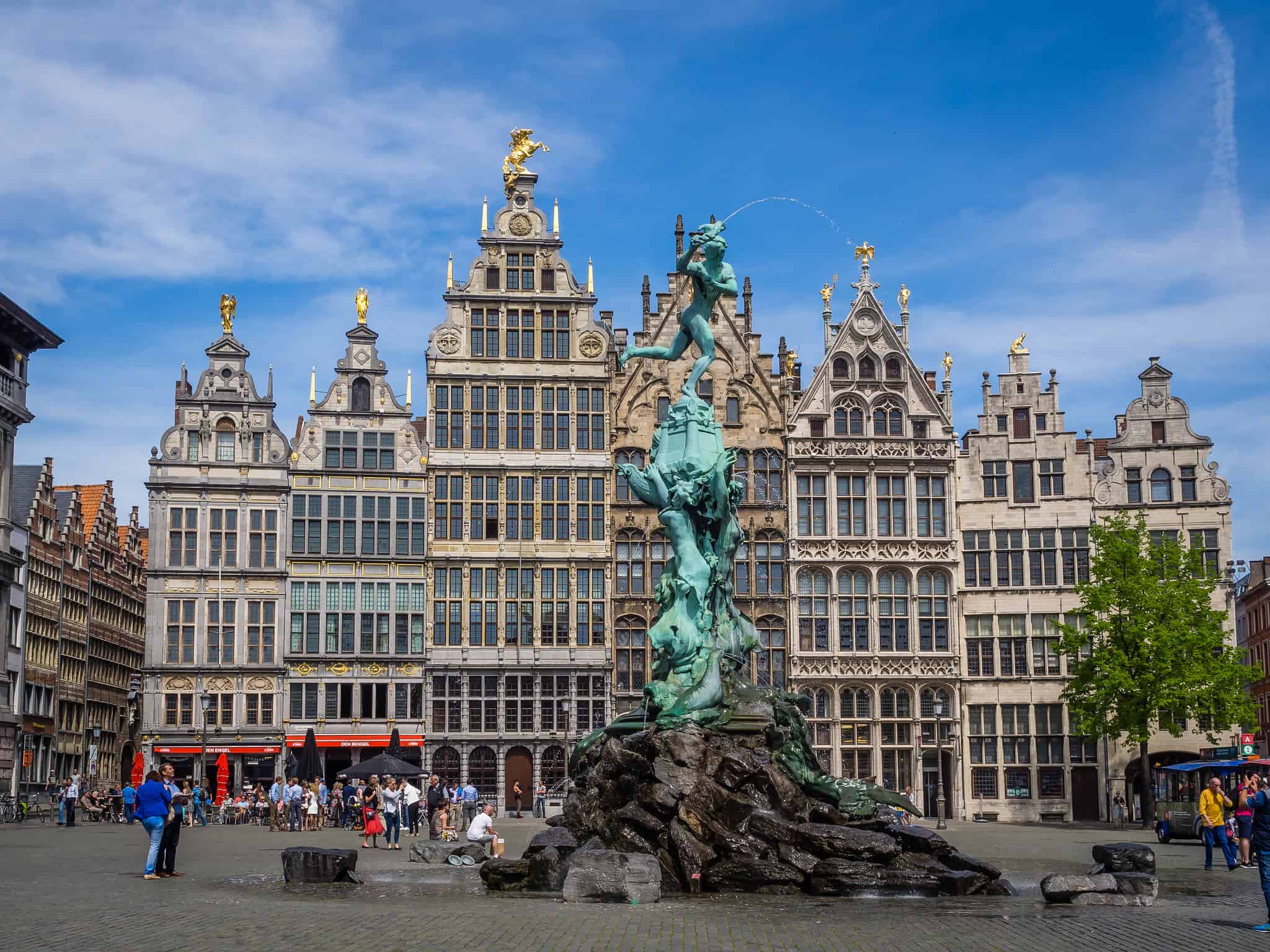 女人为欧洲这座城市疯狂，男人却避之不及，这座城市到底有什么？