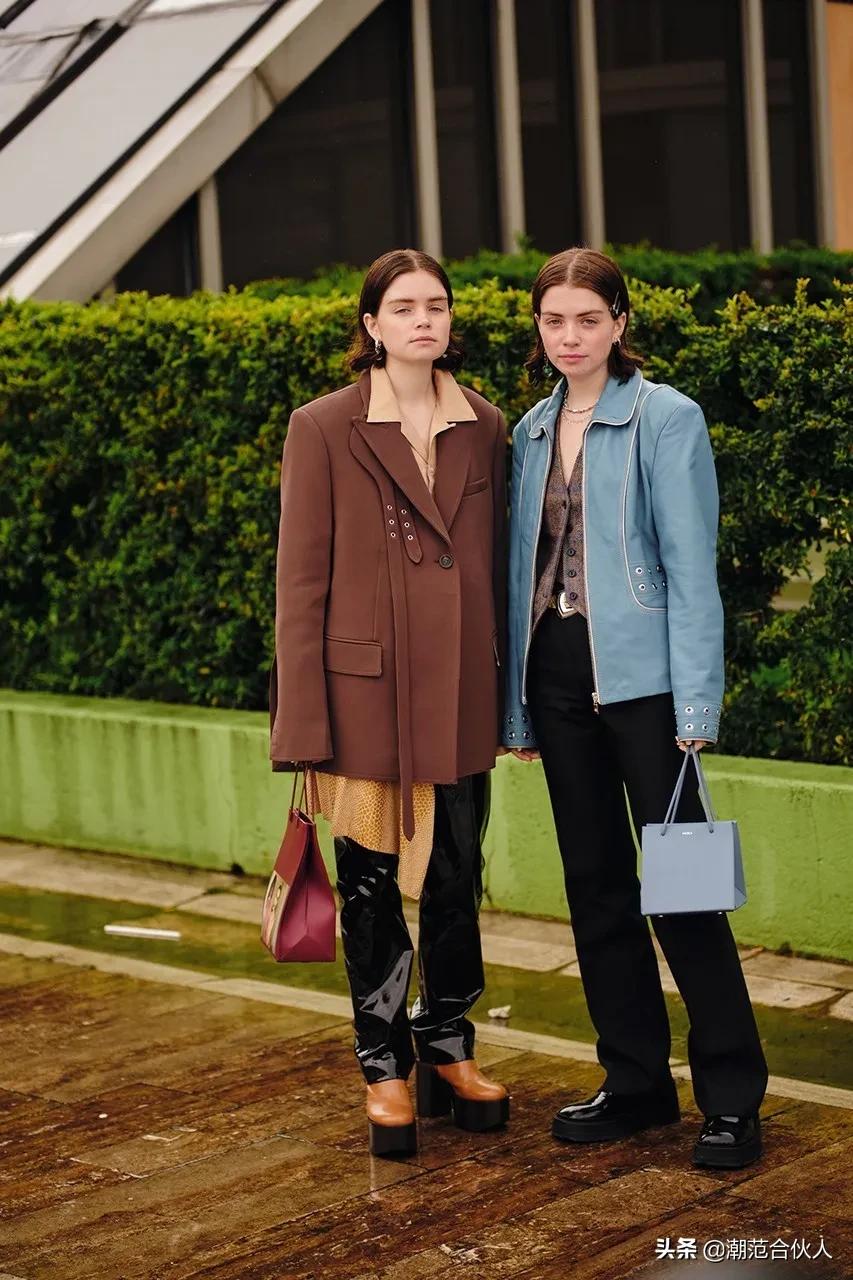 楂樹釜瀛愭儏渚ｆ挒鑹茬郴绌挎惌,鎾炶～鍑犵巼鏋佷綆鎯呬荆绌挎惌蹇冩満璧锋潵