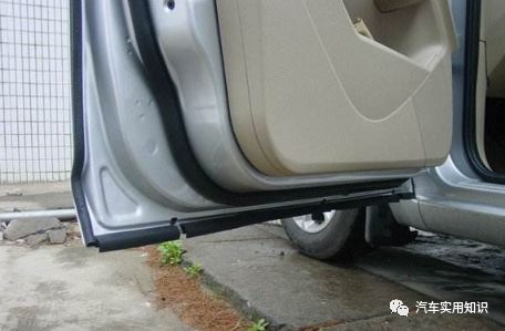 车门有划痕生锈了怎么解决,车门边有锈点怎么修复