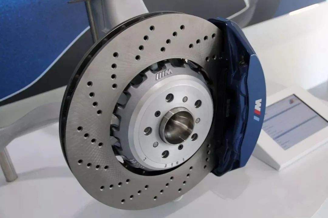 给爱车来一次保养,来给爱车做个全面养护吧