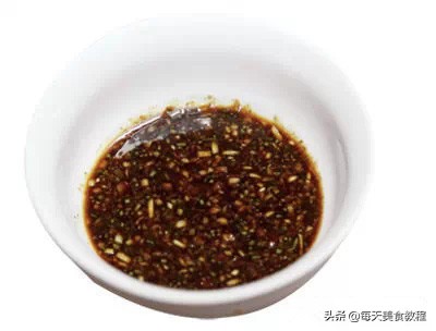 四川火锅蘸料油碟配方,薛之谦火锅秘制蘸料配方