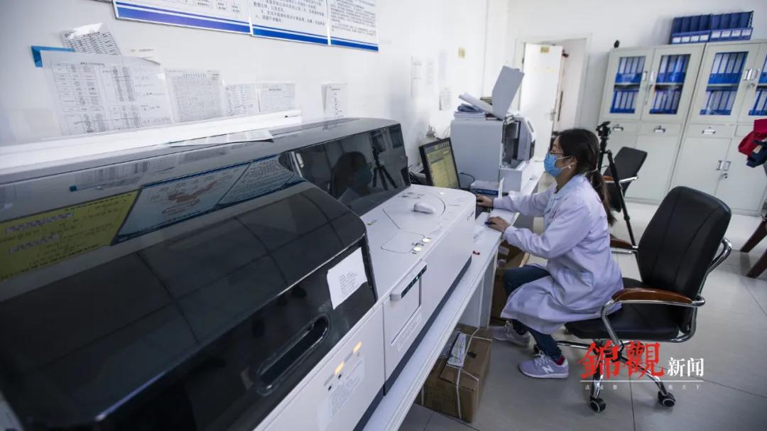 雪山下建筑物,雪山下建一座自己的木屋