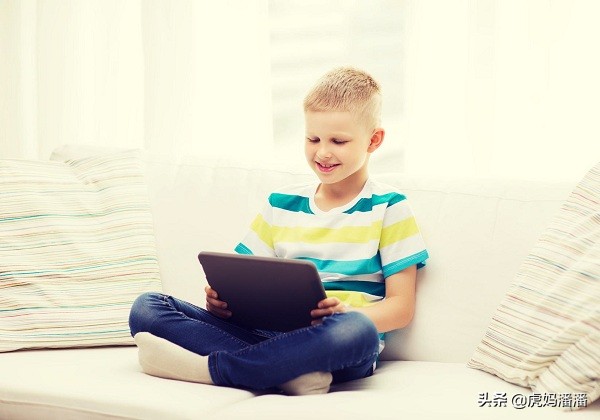 小小女孩乳房就发育了,这几大因素是孩子性早熟元凶