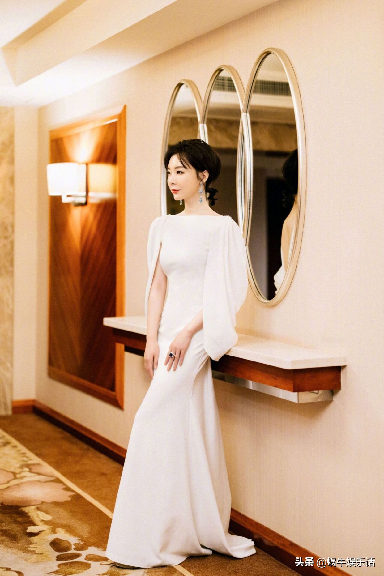 杨幂生图和路人对比照,杨幂生图引起热议