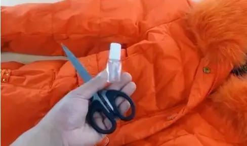 如何解决羽绒服钻毛的问题,羽绒服往外面钻毛怎么处理