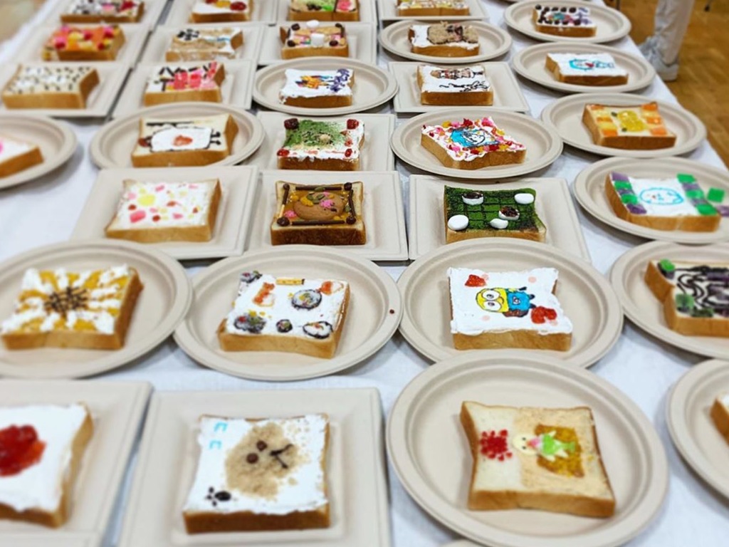 网友自制“花式吐司”，神级还原各种卡通人物，还能做成桌上游戏