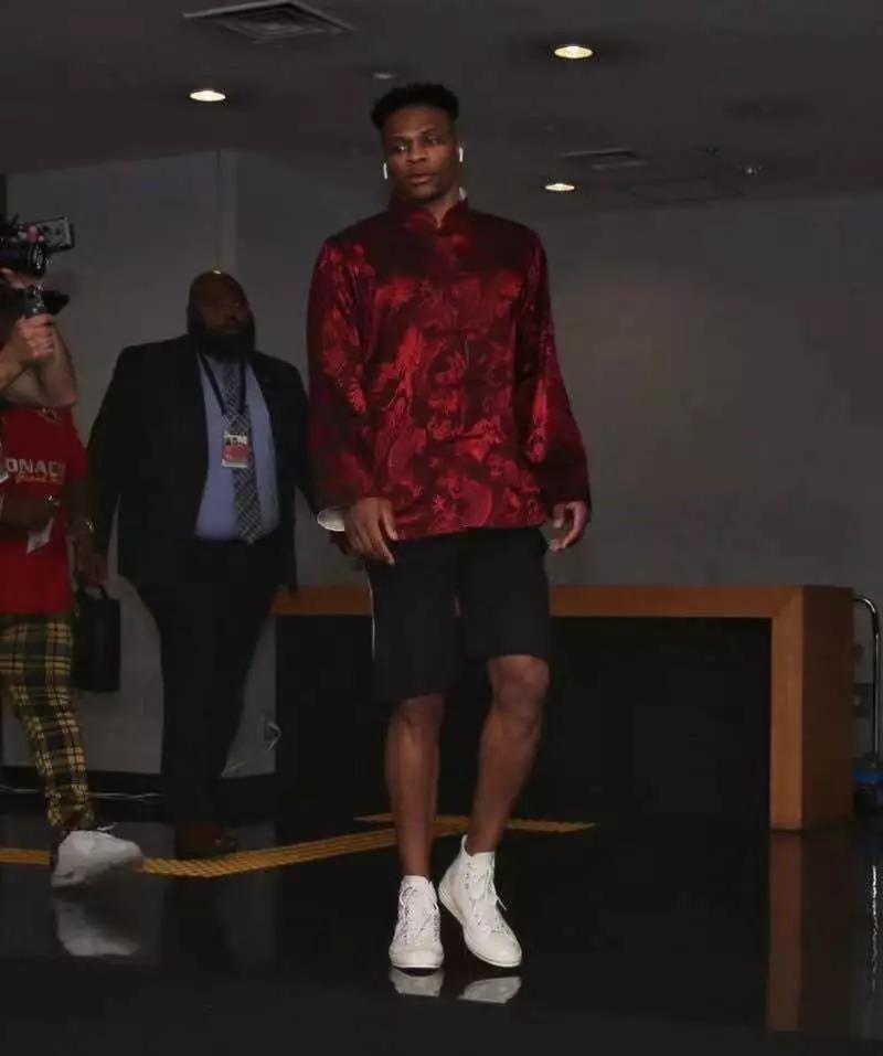 同意么?现役生错时代的球员,他被称为“球队核*器武**”