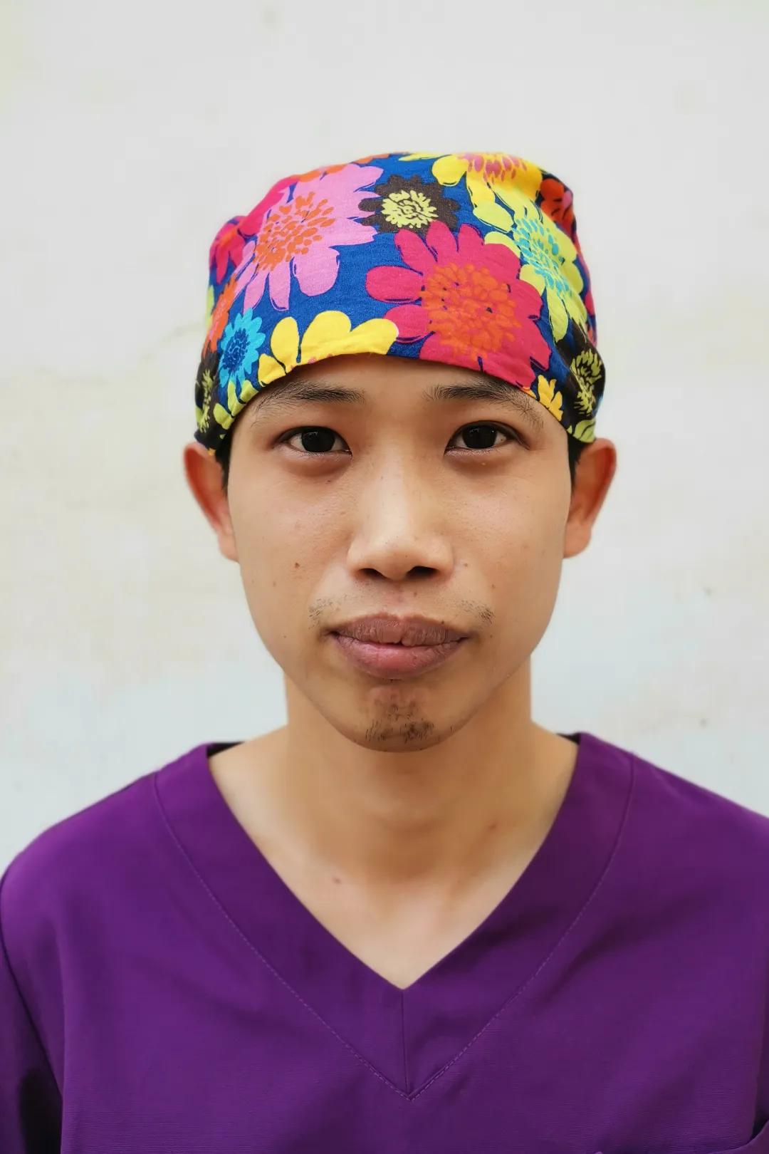 致敬2020每一个逆行的背影,回顾2019年消防员最美逆行背影