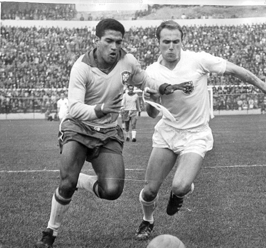 11人制哪个位置好踢,踢11人比赛如何控制体能