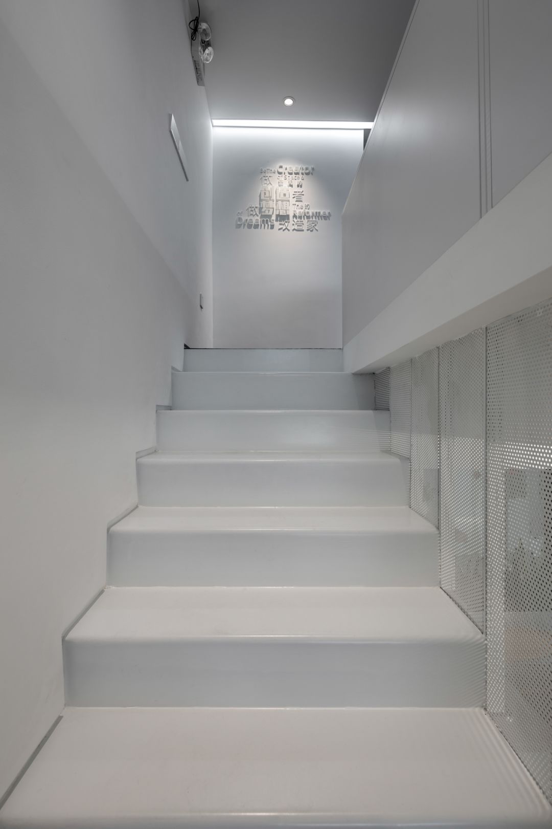 简约开放办公区设计,郑州办公空间设计风格