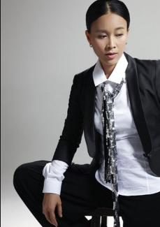 足球小子高峰,足球高峰那英