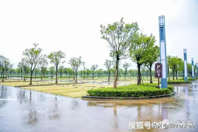 三水奥特莱斯探秘,新昌奥特莱斯是佛罗小镇吗