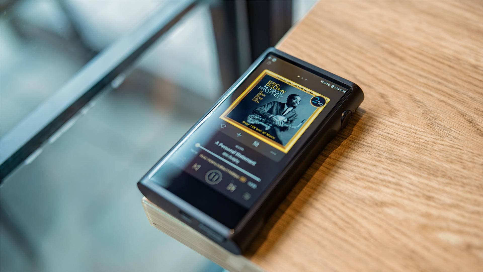 终将到来的万元户，简单说说山灵旗舰*放播**器M8