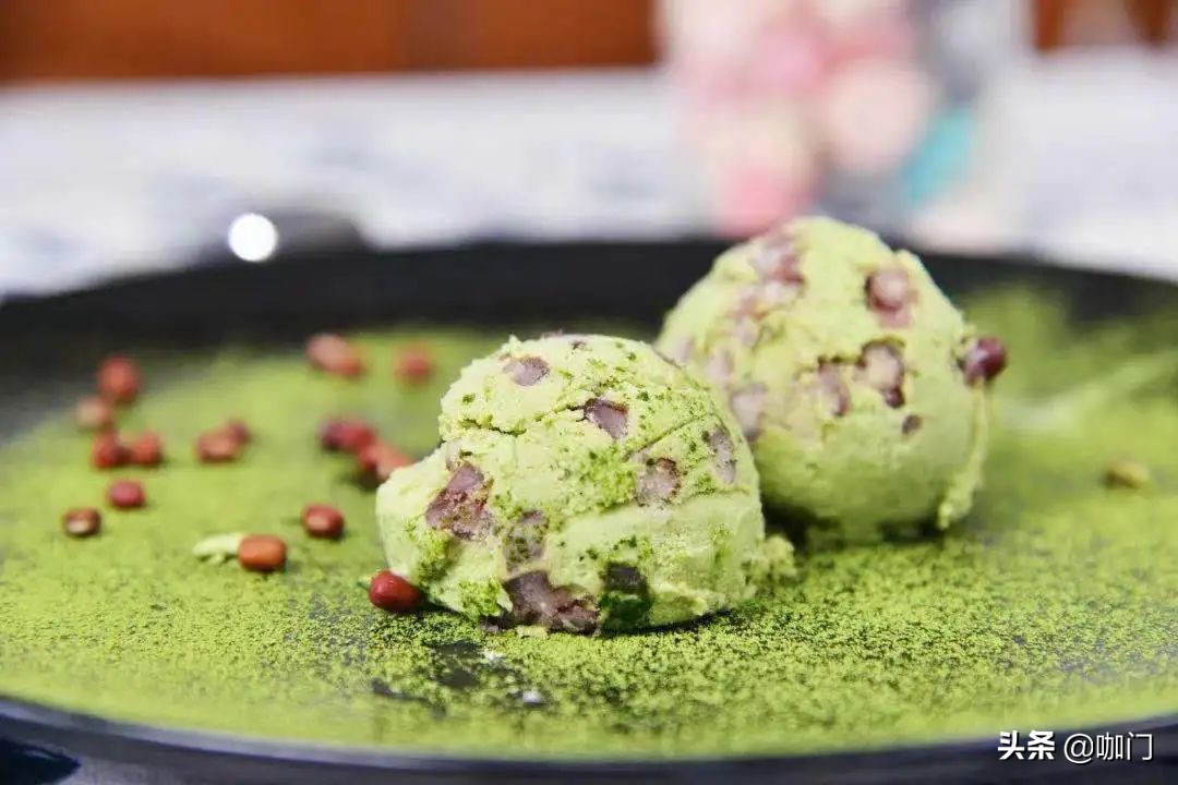 今年圣诞最出彩的节日特饮，来自这款绿色的茶