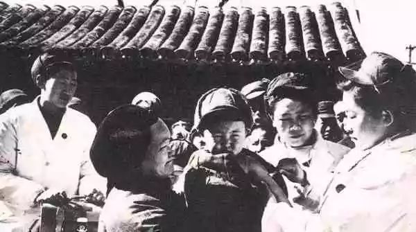 1949年北平被解放的女性,解放后青楼女子重新生活