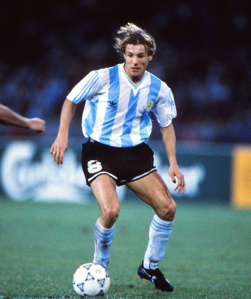 世界足坛历史上球速最快的是谁,世界足坛最快的十大球员