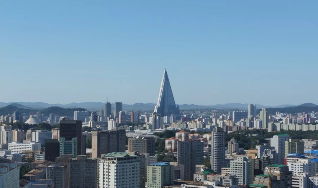 大连和丹东哪个发展有前途,连云港和丹东哪个发展好