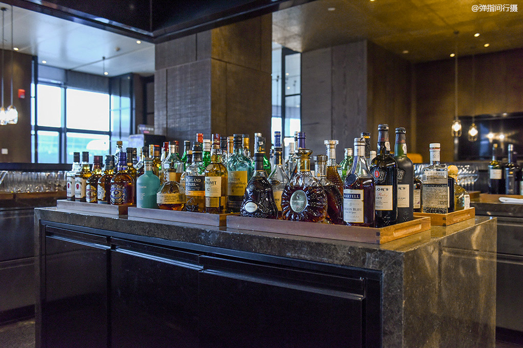 度假从候机开始，这间开在机场里的酒店，既安逸又不会误机