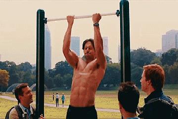 引体向上训练方法背部怎么发力,引体向上作为背部训练的经典动作