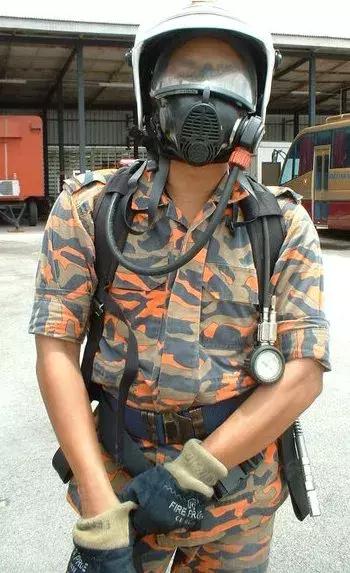 迷彩是军装吗,迷彩是军人的什么