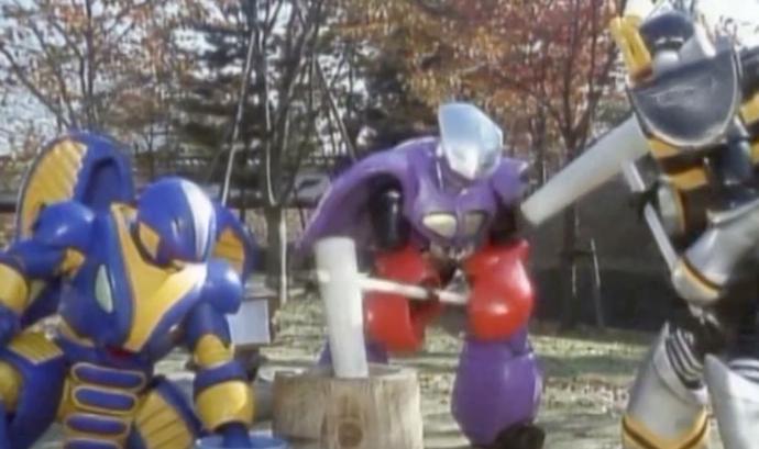 铁甲小宝可爱的样子,铁甲小宝三个铁憨憨表情包