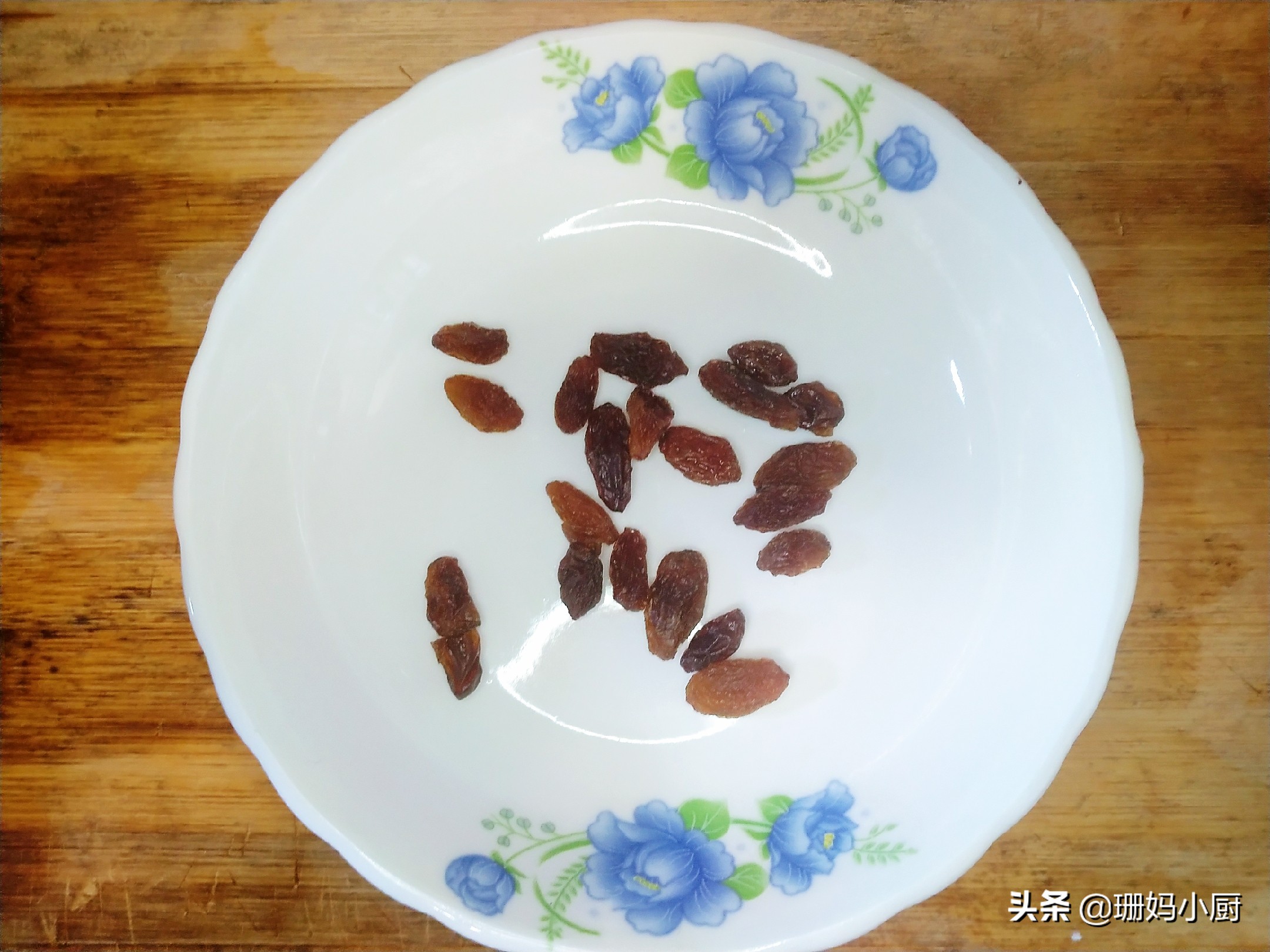 何炅教做酸奶蛋糕用什么面粉,何炅同款自制小蛋糕