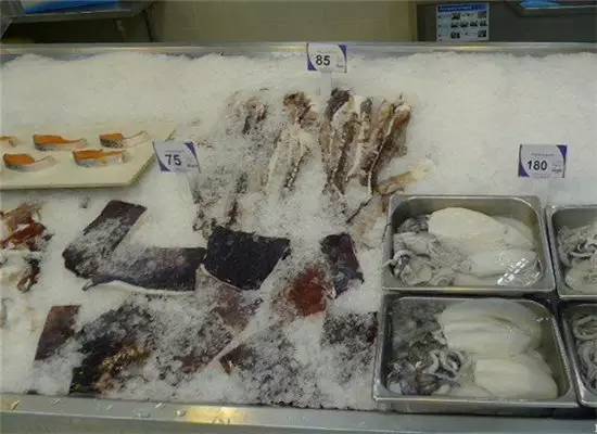 在泰国100块能买什么,泰国钱币100能换多少人民币