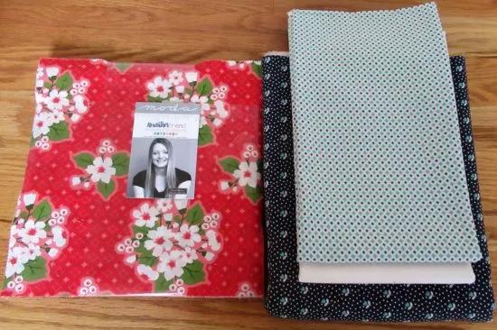 最简单的拼布被的方法,如何用碎布做成成品布