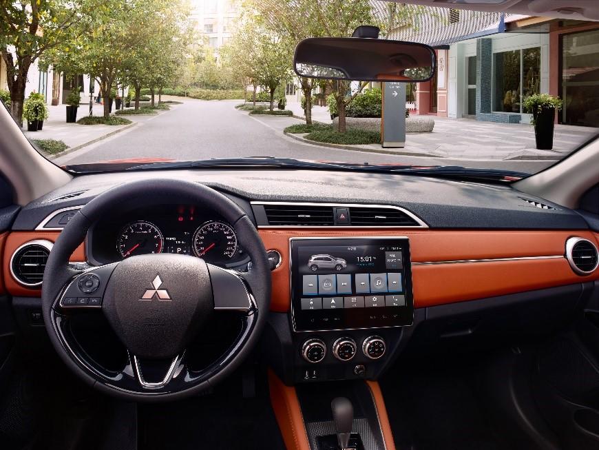 劲炫试驾,广汽三菱新劲炫玩转冰雪