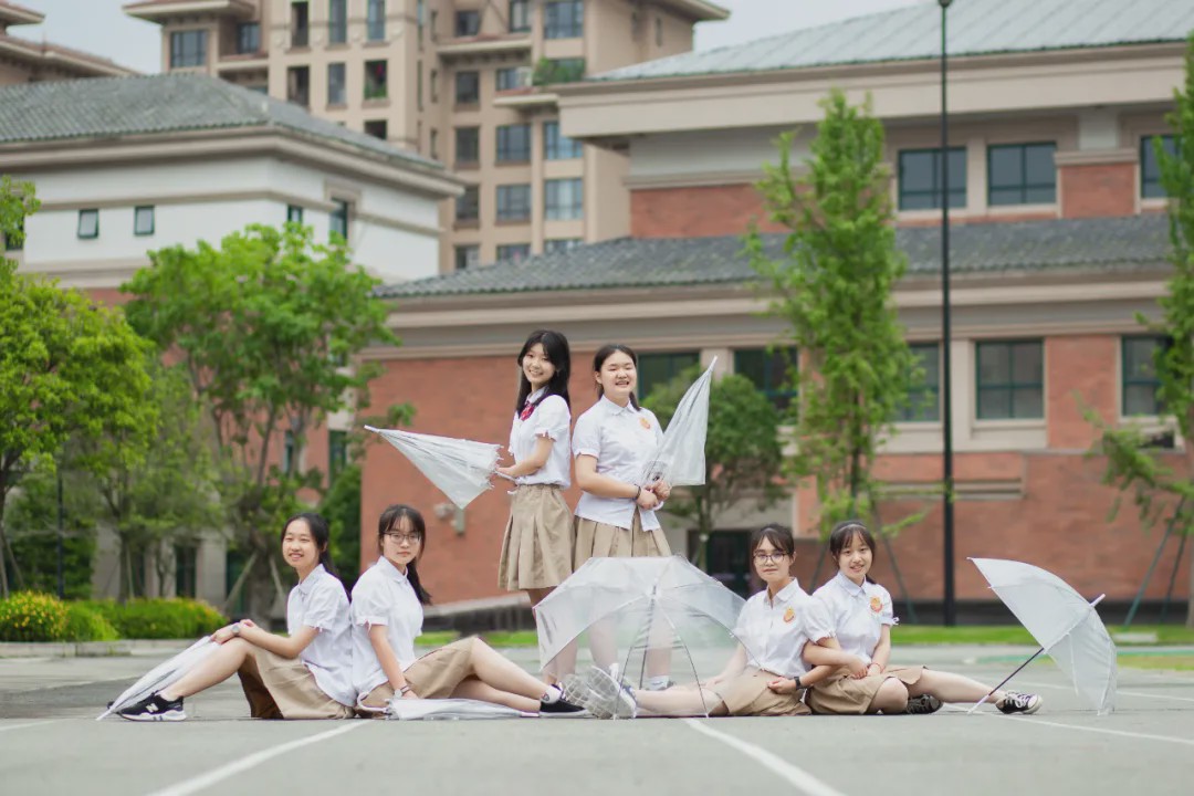 青春有你，真好！成都最美夏季校服大赏