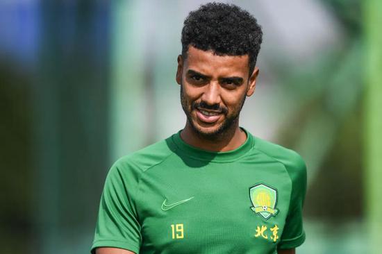 国足集训大名单26人阿兰,国足公布39人集训名单