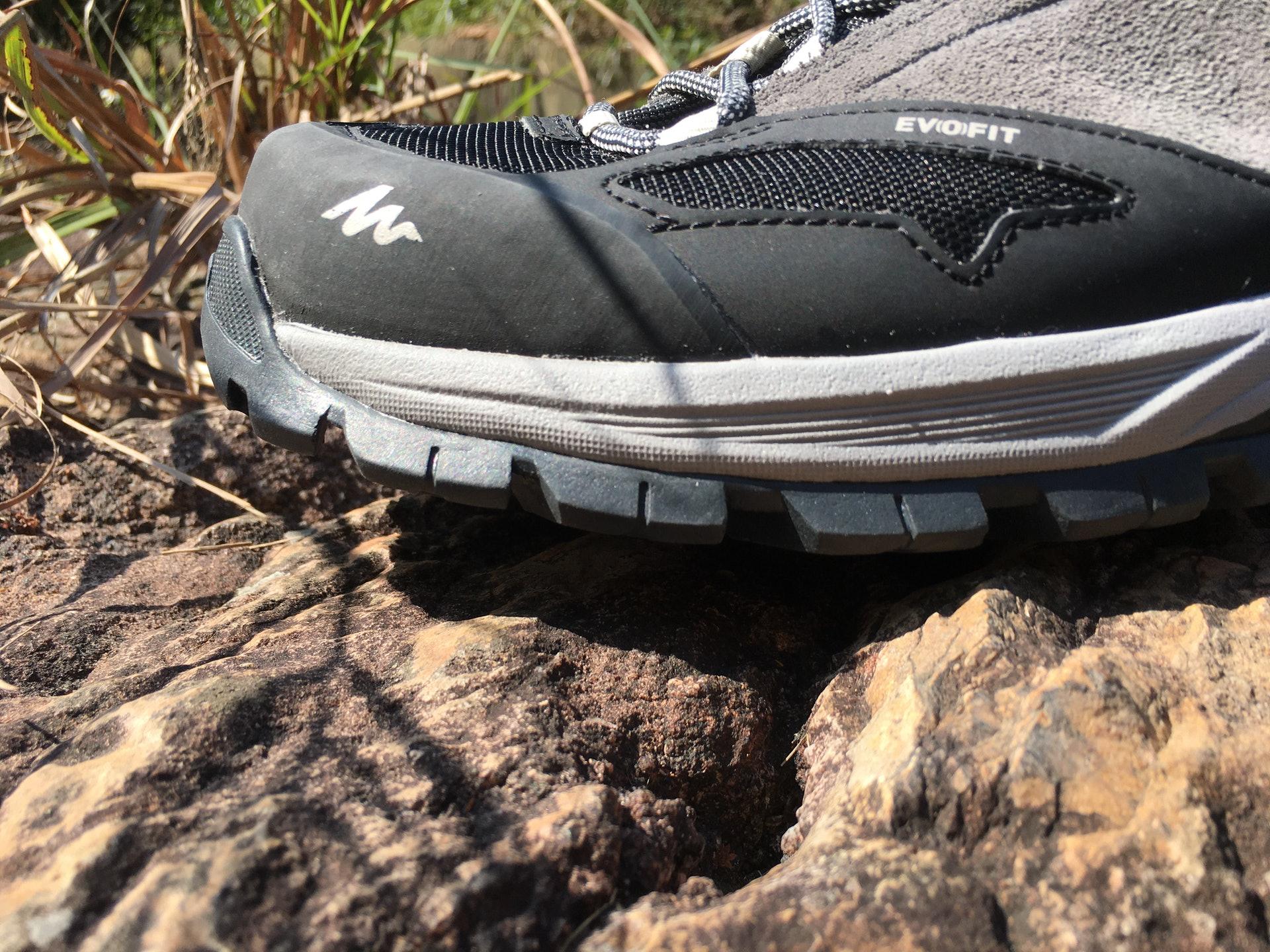 迪卡侬登山徒步值得买的,迪卡侬登山鞋值不值得买