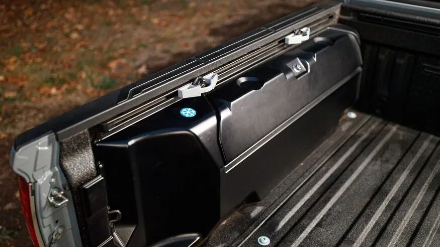 丰田皮卡坦途2022款价格几个色,丰田皮卡tundra美版