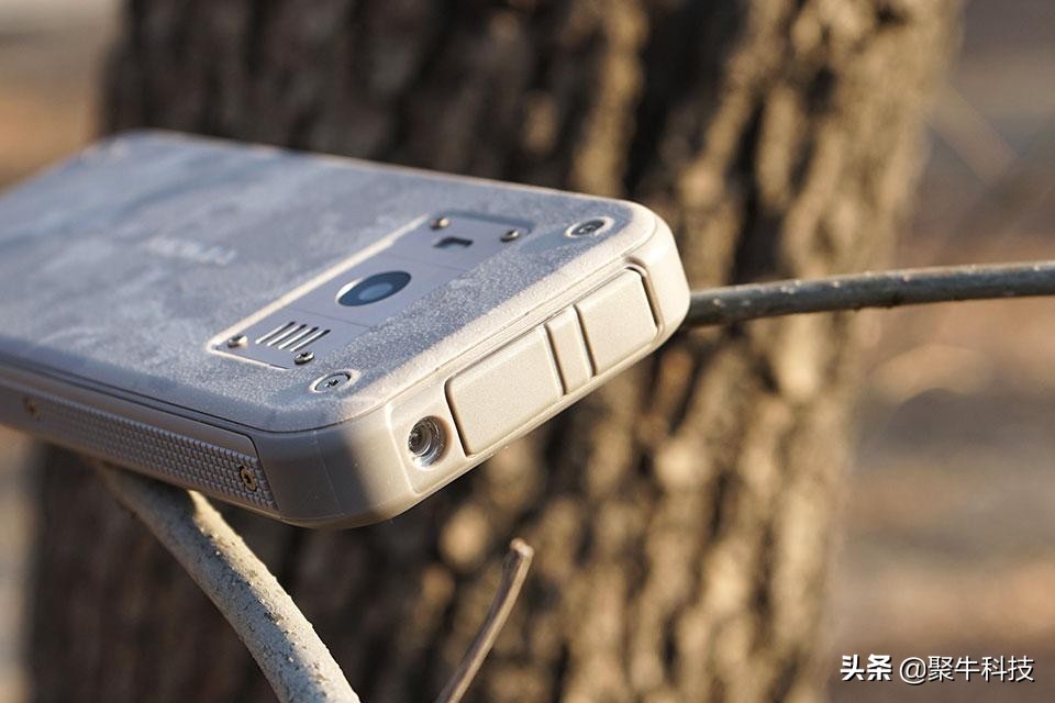 诺基亚800三防手机测评,诺基亚三防手机nokia800测评