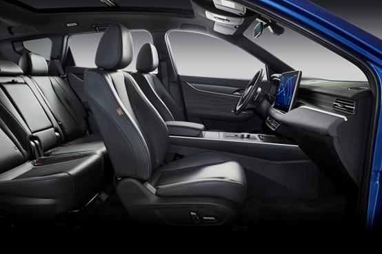 7年/15万公里超长质保，配15.6英寸大屏，风光580Pro的弱项在哪？