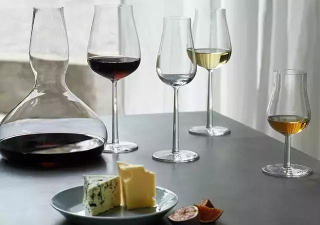 施华洛世奇是假钻么,施华洛世奇高级珠宝怎么样鉴定