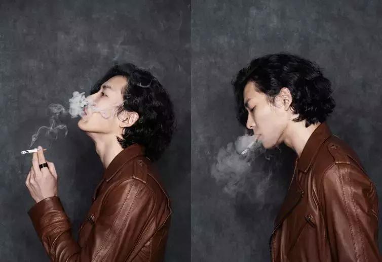 性取向惹争议！身高183的他活出洒脱人生，被称“行走的荷尔蒙”