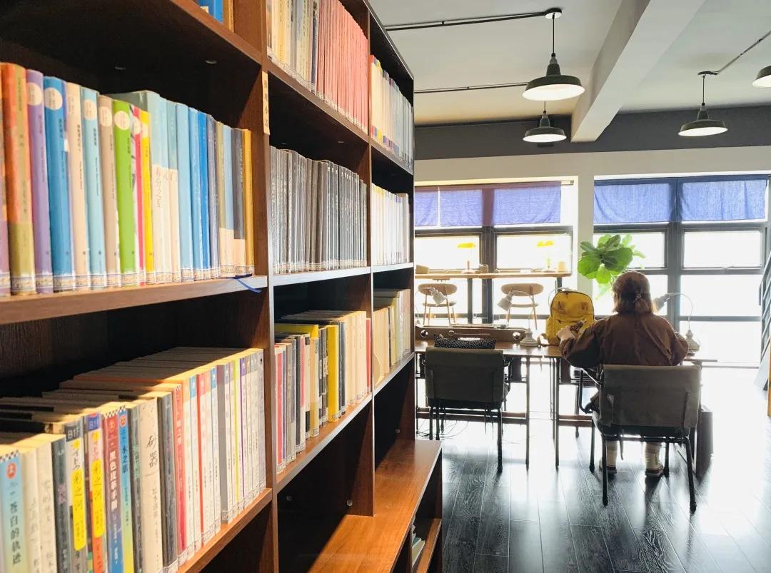 用阅读触摸成都｜在成都不能错过的10家书店（下）