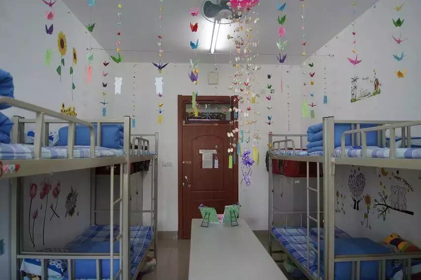 各大学宿舍条件对比,各大学宿舍条件排名