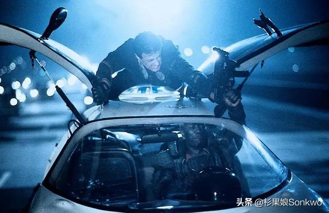 赛博朋克2077强手银尼新彩蛋唱歌,赛博朋克2077中边缘行者的彩蛋