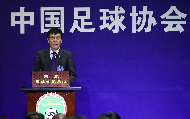 从万人空巷到一地鸡毛,从万人空巷到门可罗雀