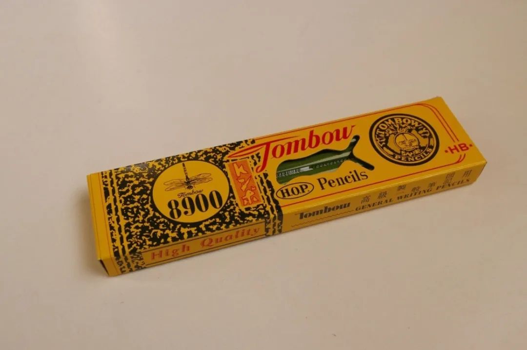 现在,全靠霓虹文具给我带来工作归属感