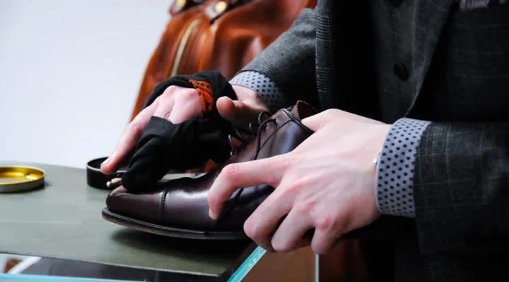 夏季皮鞋养护小知识,没有鞋油皮鞋护理小妙招