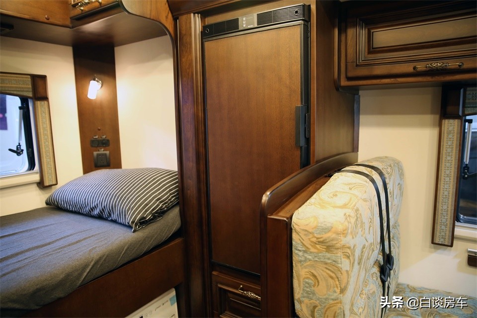 依维柯8at房车驾驶体验,最便宜依维柯8at房车