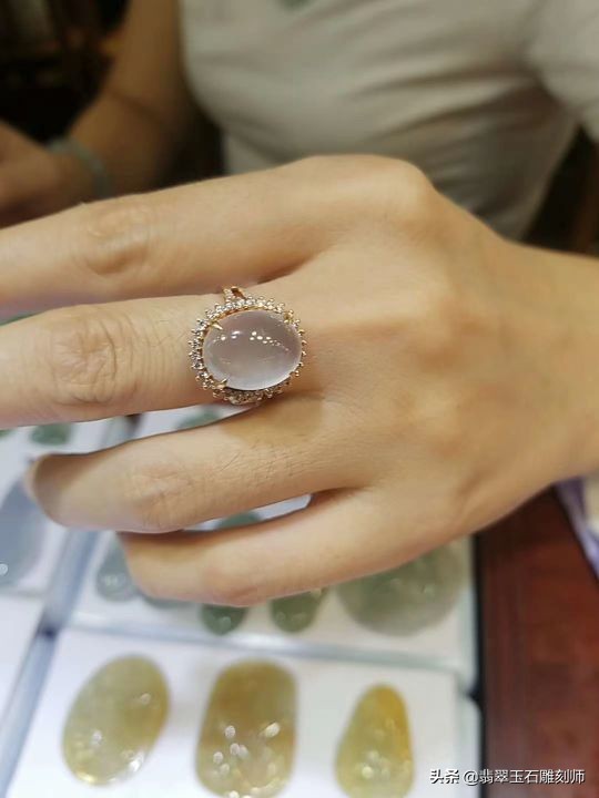 蓝宝石戒指有假货吗,蓝宝石戒指真伪