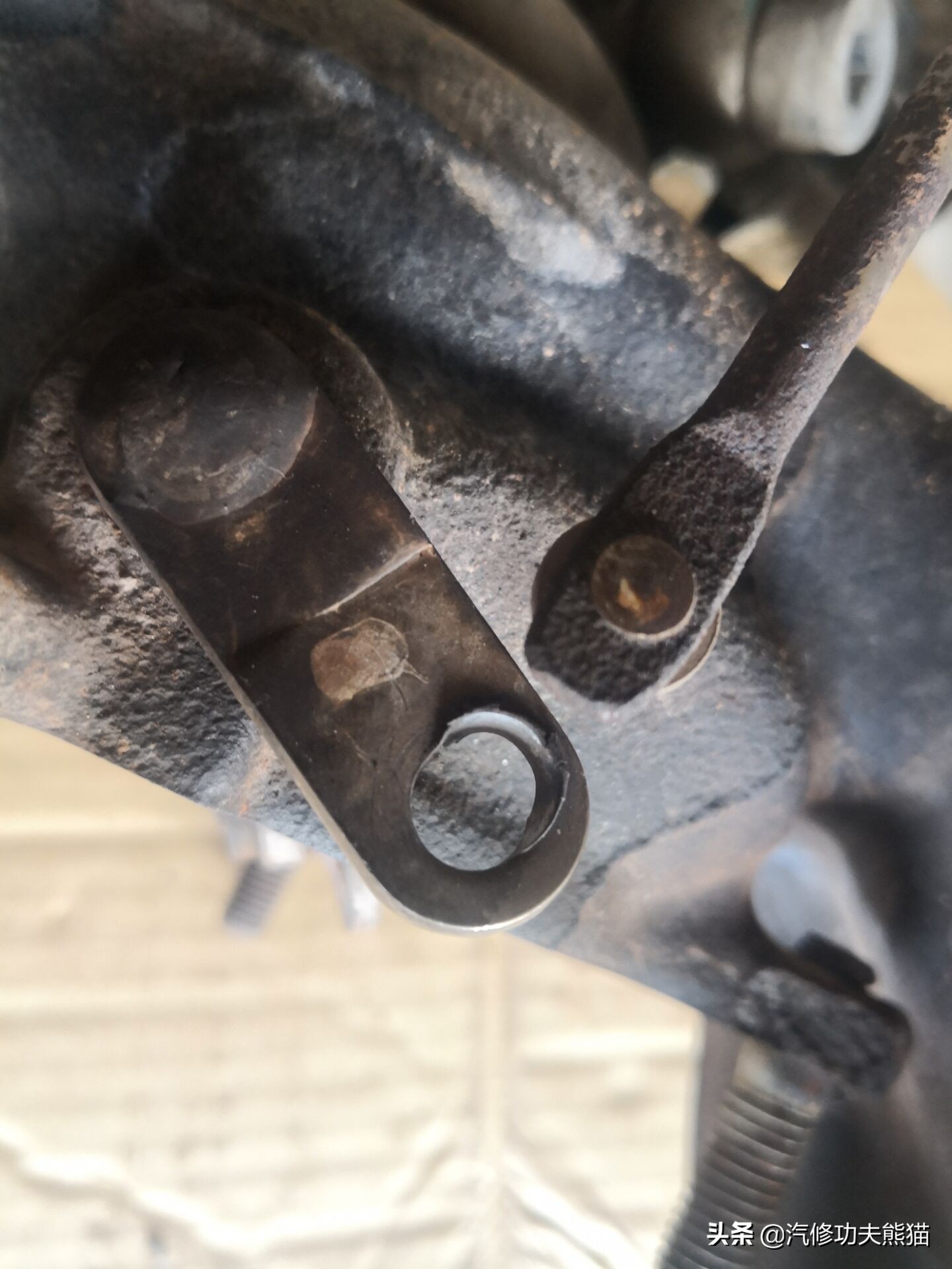 ea8882.0t夏朗烧机油,大众夏朗1.8t烧机油怎么样